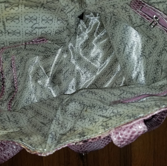 Handbag - Picture 2 of 2